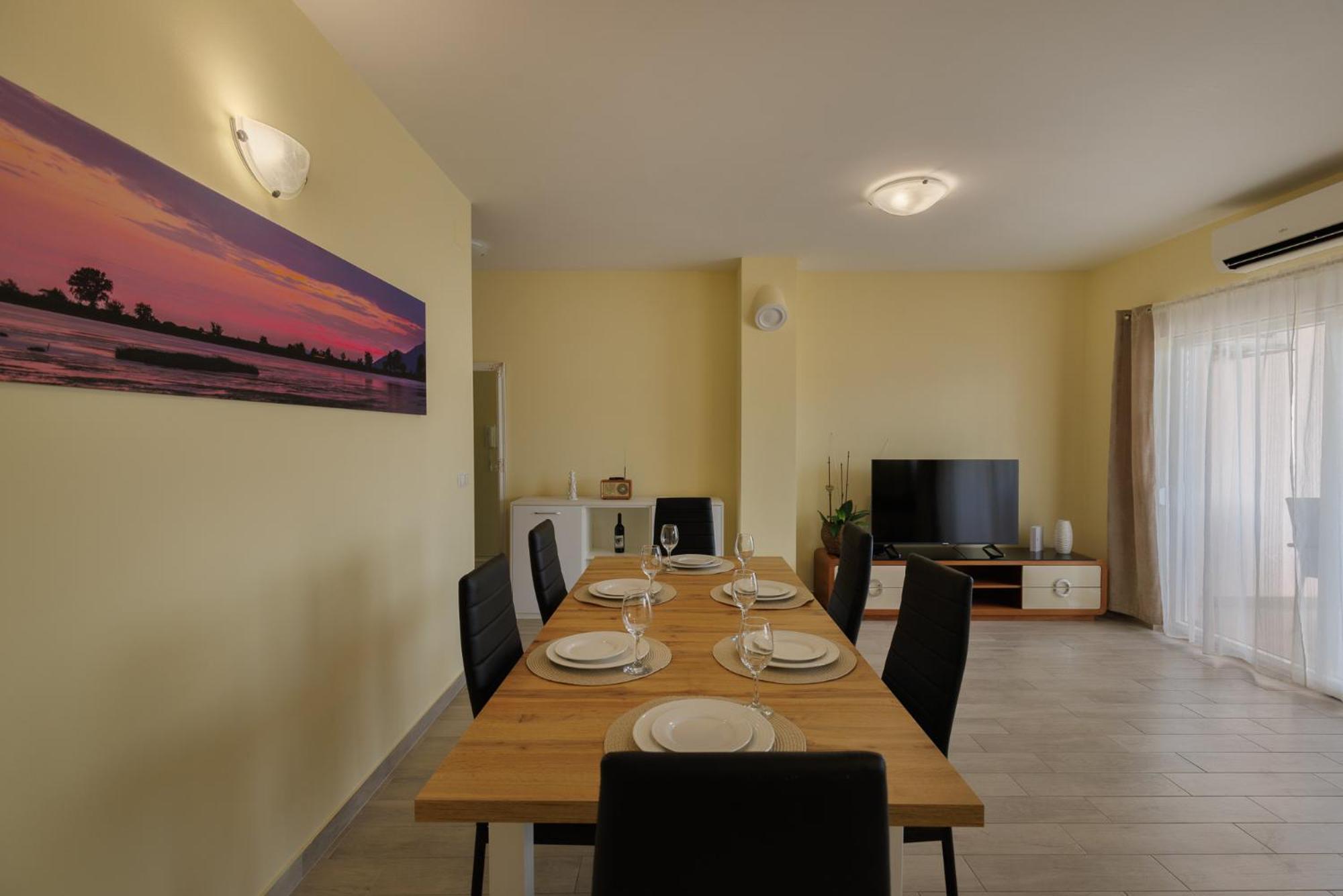 Apartman Maja Komarna Eksteriør bilde